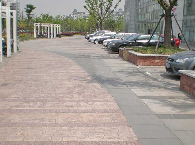 停车场彩色好色先生软件下载压膜